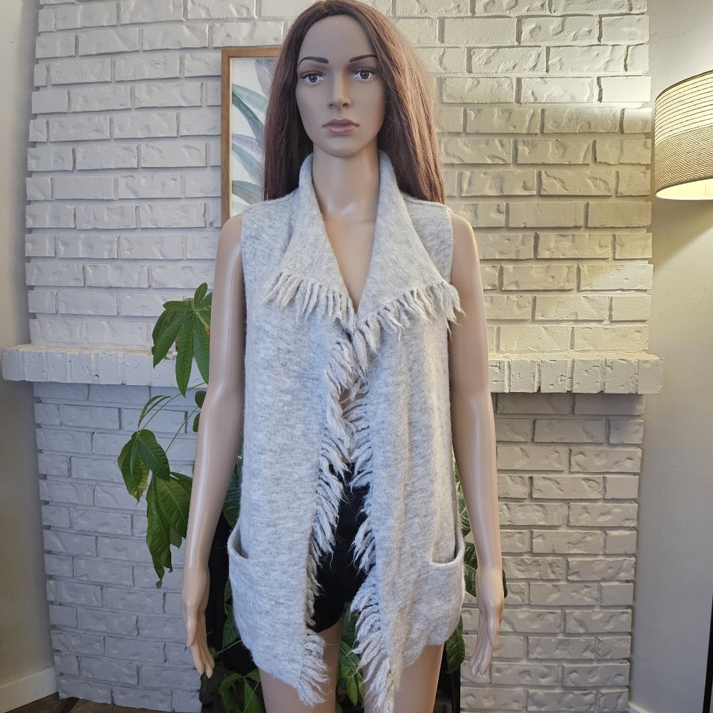 Aritzia WILFRED FREE Wool Alpaca Fringed Gray Sleeveless Cardigan Sweater Vest
